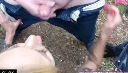 Deutsche Parkplatzschlampe beim creampie gang bang im wald