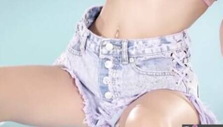 Twistys - Slender teen Yo Alex De La FLor Plays Solo