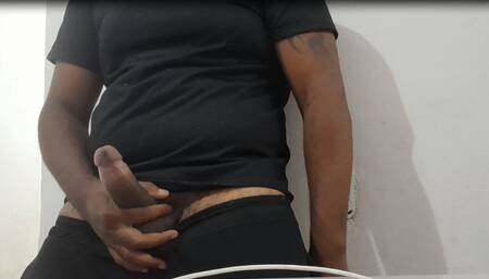 Pulled the big dick out