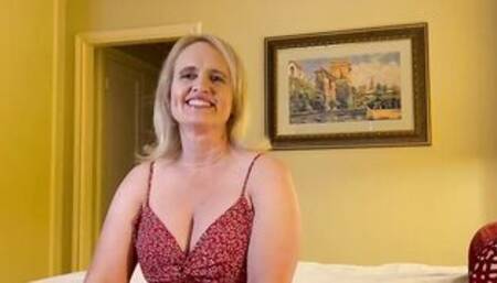 Casting Curvy: Thick Married milf Fucks During Audition