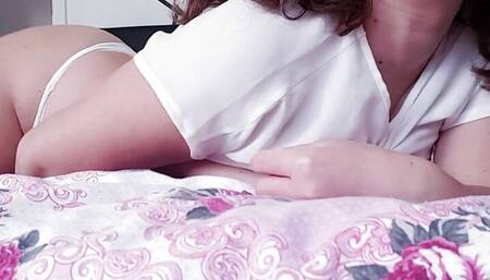 Horny Indian Girl penetrates both holes