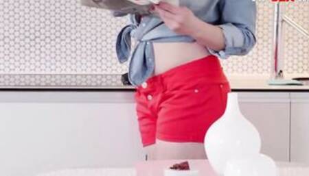 PINUPSEX - Classy Housewife Bibi Fox Rides Her Girlfriend Hard Inside The Morning - VIPSEXVAULT