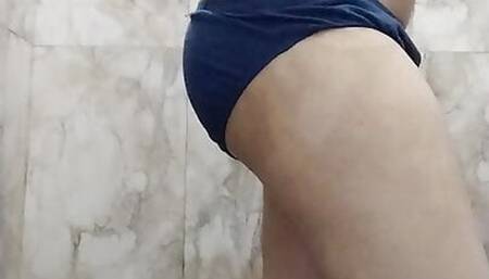 Let's play the game bhai ne behn ke sath kheli game harne par dena hoga kuch bhi behn ko harne par convince kiya kapre u