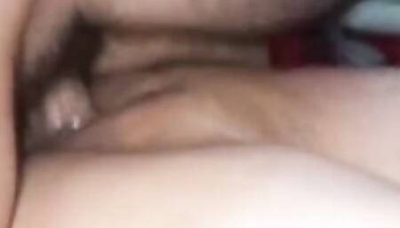 قحبة حاملة كتموت على زب وحواية مه راسها