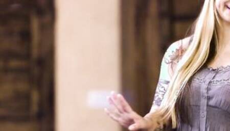 MOMMY'S CHICK - Sarah Vandella Brings Athena Faris And Lily