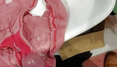 Pantie wank