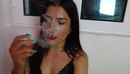 Classy face fetish cigarette\n