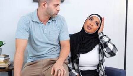 Curvy Arab girlfriend anal loophole fuck