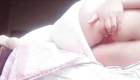 Pakistani Famous YouTuber Showing Big Ass And Asshole Fingering