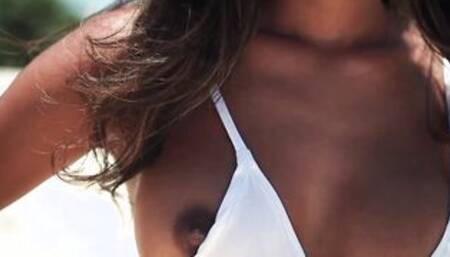 Putri Cinta nakedly strolled along the sandy beach