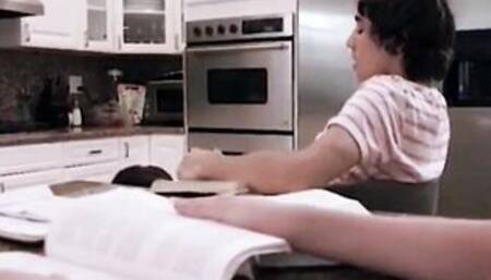 Smooth MILF Snatch- Melissa Lynn