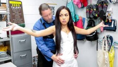 Inked necklace thief fucked hard on the desk