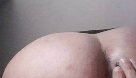 i shave my rosette for my first black XXL cock