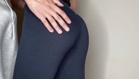 Gym fuck in ripped leggings