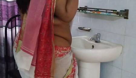 Indian college mam in saree getting ready to go to office, hot student sees madam's sexy body and fucks hard - Huge cum