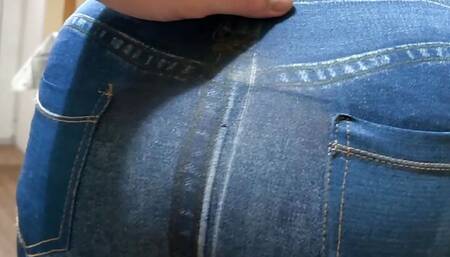 Tight mature ass in tight jeans excites anal sex and a dick in a hole in the ass
