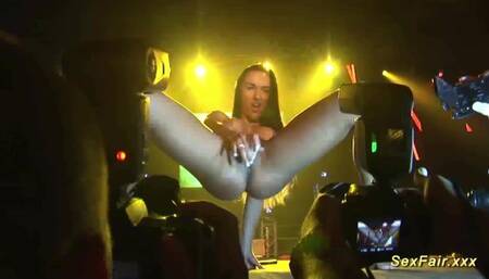 Sexfair dirt with sultry darling from Sex Fair