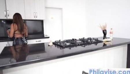 PHILAVISE-Oops,I fuck the maid featuring Annie Sexteen