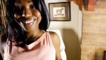 goddess black amateur Ashton Devine plays with her clitoris to got soaking soak