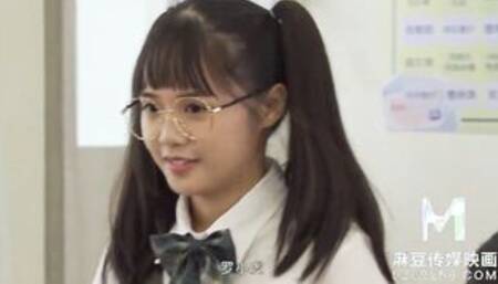 Trailer-Introducing New Schoolgirl Into Grade Rui Xin-MDHS-0001-Best Original Asia Porn