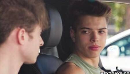 Cody Viper and Evan Knoxx explores each other's hole