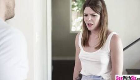 Teen stepsister took a stepbros snacks