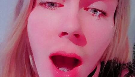 Sissy play with her ass and cum on her face