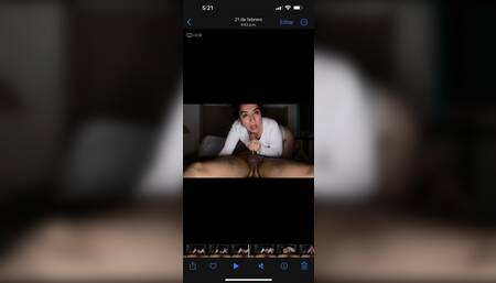 Despierto a mi novio con una mamada profunda hasta que se corre en mi cara.