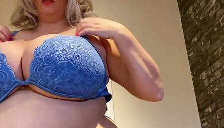 Simone Stephens bigger than ever huge tits and ass