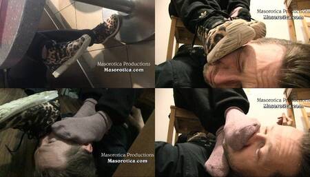 Foot Smelling Survival Challenge -Complete