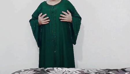 Arab Niqab Chubby Showing Big Tits and Pussy