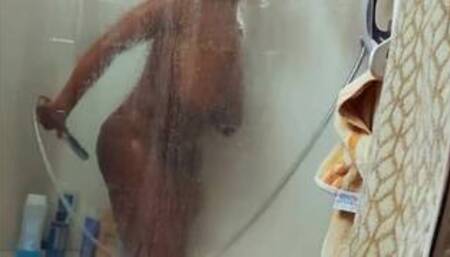 Repost all over the web & keep exposing her as: Alberta “BigBoobs” Green!!!