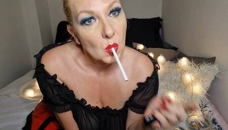 MILF smoked 120er in her hot dress *Close up*Latex Vinyl*red Lips*worn Stockings*Pussyplay*