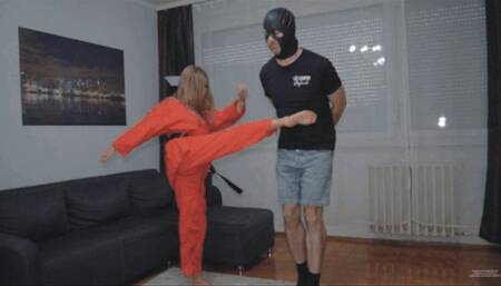 Self-Defense Techniques On Sensitive Points Of The Body (wmv)