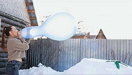 Emma B2P huge blue in the cold Full HD