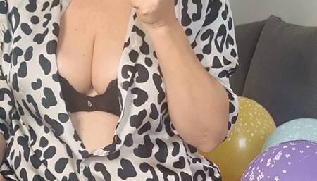 Smoker Stepmom blow up the balloons for your birthday party with lots of Marlboro Red 100 cigarette smoke