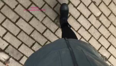 I'm barefoot in cold and dirt for you, come save me (Mp4)