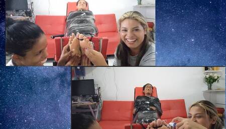 Full video Tickle Julia and Linda's feet