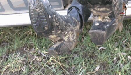 Heeled Hunters crushes Food