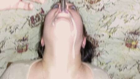 Funnel feeding  MP4(1280*720)HD