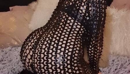 SmokerQueenJoan smokes sexy provocative and with close up sequences in her fetish cut out leatherbodystockings and open high heels where you can look at her cute little toes in fishnet stocking