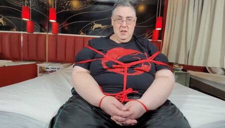 FEEL MY KISSES IN YOUR BIG CHEEKS - BY THAY FLORES - CLIP 1 IN FULL HD