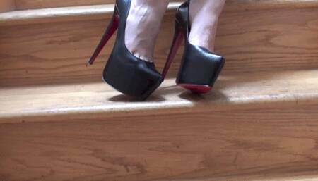 Wank it and cum for hottie Jade