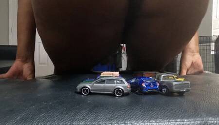 Giantess Big Round Ass VS Pathetic Tiny Cars 1080