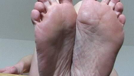 Crushed under Giant size 10's-1080 WMV