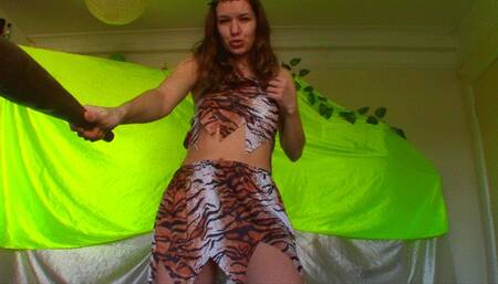 Queen Kong Amazon Domination