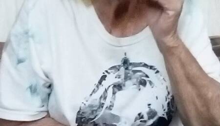 BJMature Finds Clothes