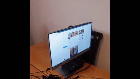 Boss Checks Homeworker and finds porn