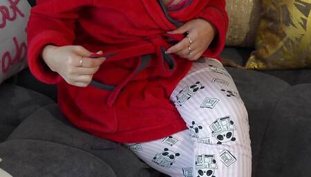 Real Arab Muslim Teen Masturbates Her Pussy