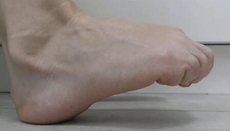 You can start toe wiggling over with the red nails  (Part 4) MP4 FULL HD 1080p